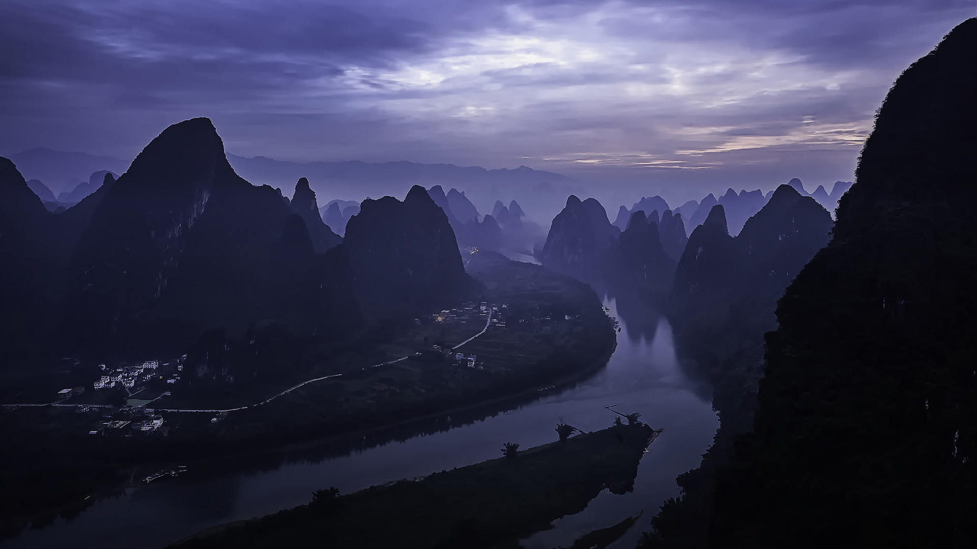 人生旅途，情在心中